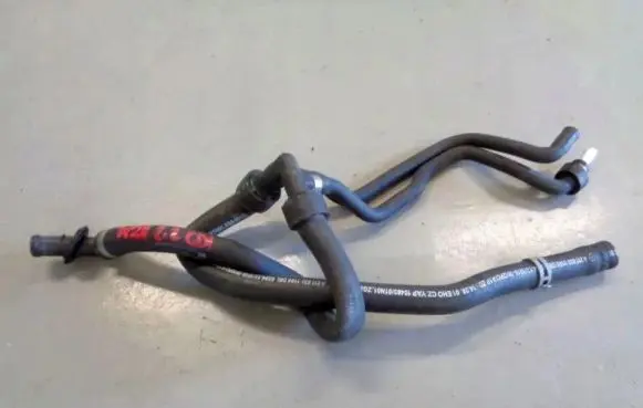 Mercedes-Benz E W211 Engine coolant pipe/hose