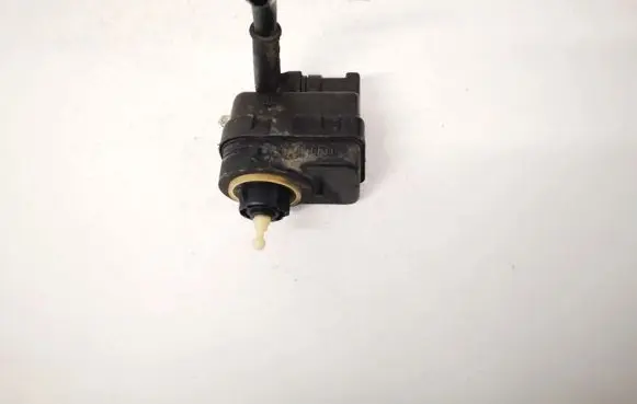 Renault 19 Headlight level adjustment motor 