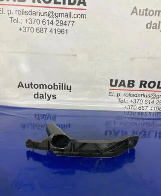 Volkswagen Golf V Front bumper mounting bracket