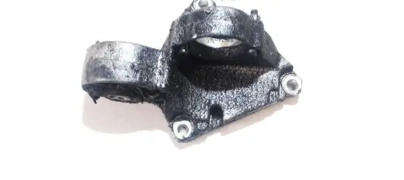 Citroen Xsara Picasso Engine mount bracket