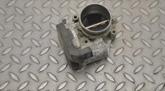 BMW 7 F01 F02 F03 F04 Throttle valve 7555944