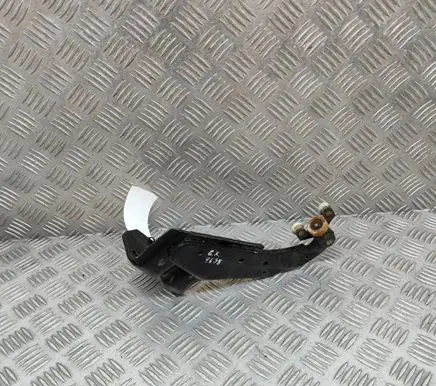 Mercedes-Benz Vito Viano W447 Sliding door lower roller guide/hinge A4477600647