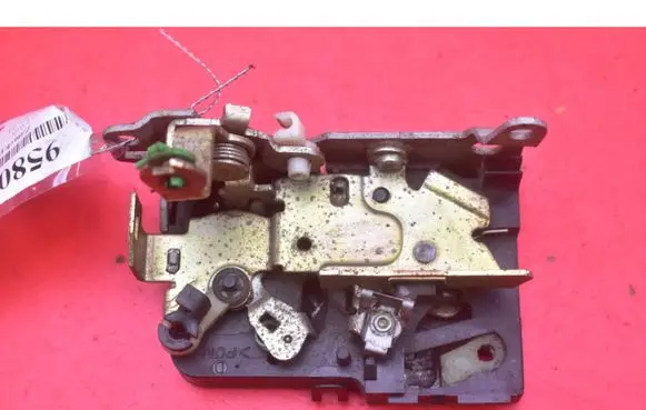 Iveco Daily 3rd gen Front door lock