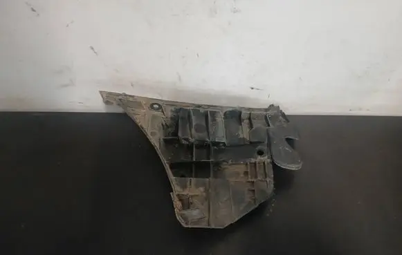 Volvo V70 Front bumper mounting bracket 31265345