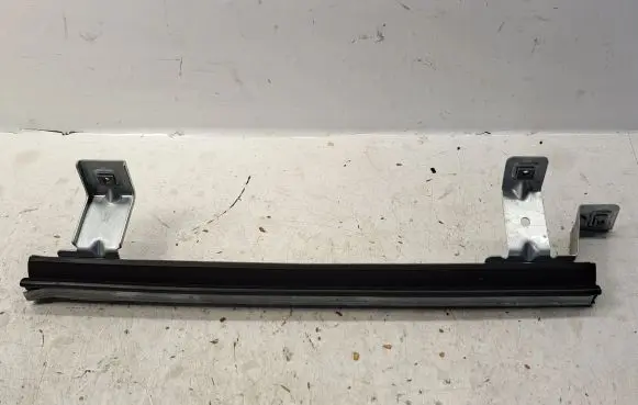 Ford Transit Custom Front door windshield rail 