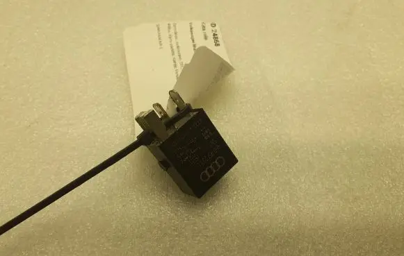 Volkswagen Sharan Other relay 4H0951253C