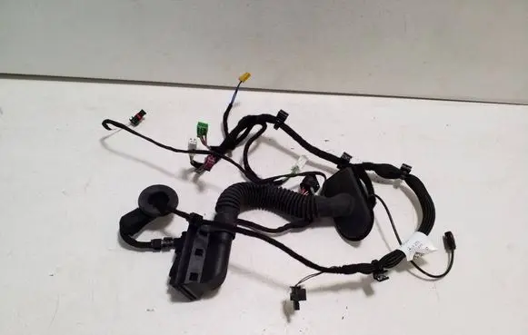 Mercedes-Benz EQC Front door wiring loom A2535407431