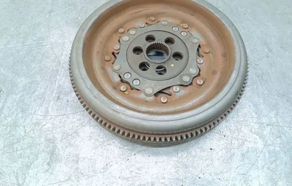 Skoda Octavia Mk2 (1Z) Flywheel 03L105266CL