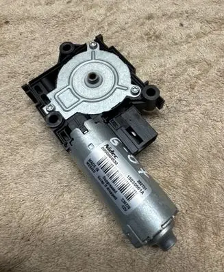 BMW X7 G07 Sunroof motor/actuator 282731 0000004533 10030661A