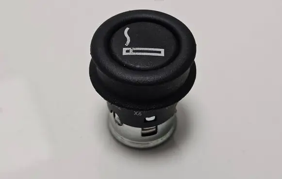 BMW X3 E83 Cigarette lighter 6969134