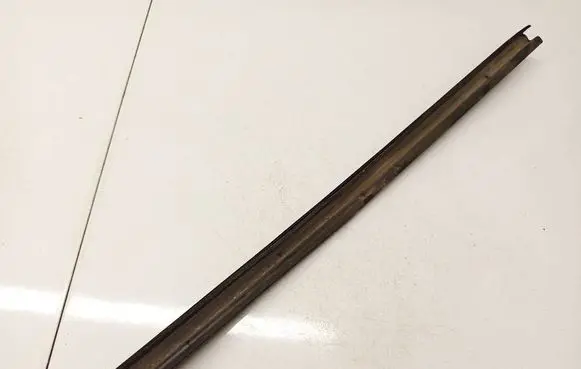 Ford Mondeo Mk III Rear door glass trim molding 