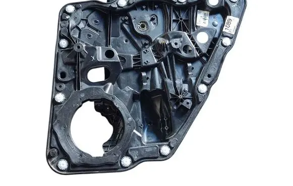 Volkswagen Touareg II Rear window lifting mechanism without motor 7P6839756A 7P6839462 917220102