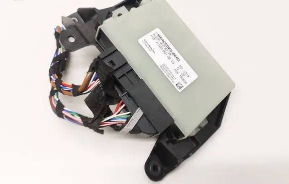 Mercedes-Benz C W206 Other control units/modules A0009008233 A0009010213