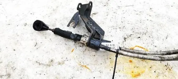 Ford Focus Gear shift cable linkage 