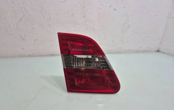 Mercedes-Benz B W245 Tailgate rear/tail lights