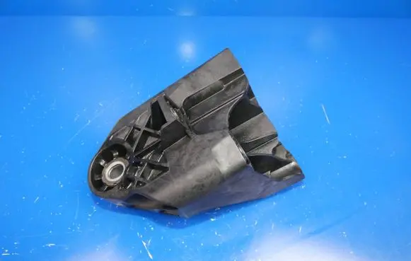 Mercedes-Benz E W213 Engine mounting bracket A6542232200
