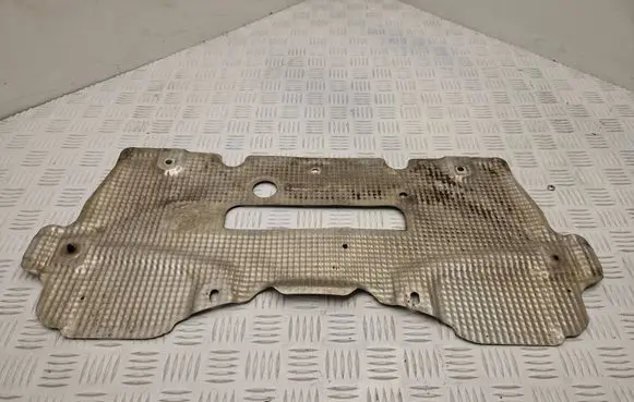 Ford Focus Heat shield in engine bay JX6B11122AC