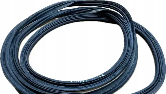 Cadillac Escalade IV Trunk rubber seal (body) 24LKTRH35TG5T4