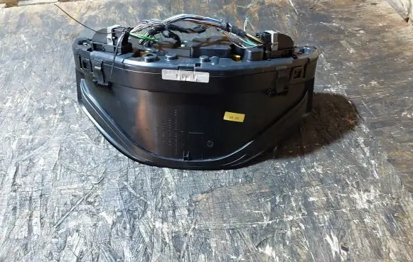 Mercedes-Benz CLK A208 C208 Speedometer (instrument cluster) A2085403511 1100089152