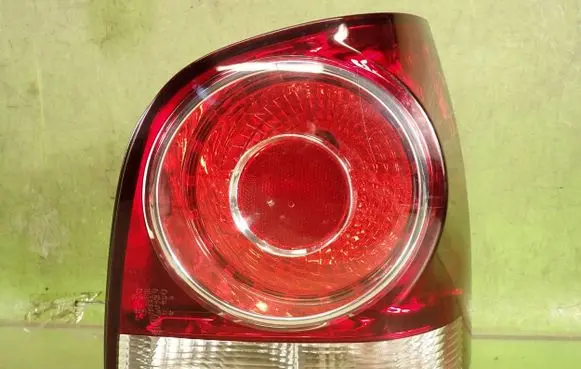 Volkswagen Polo IV 9N3 Rear/tail lights 441-1984R