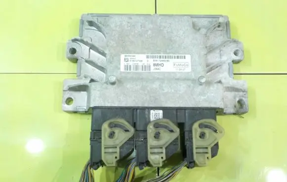 Ford Focus Engine control unit/module BV6112A650BD XP191