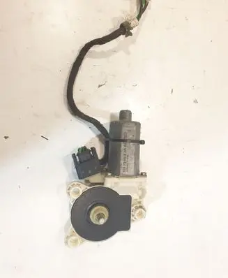 Mercedes-Benz E W211 Front door window regulator motor A2118202942 0130821970