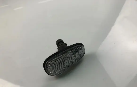 Opel Zafira B Front fender indicator light