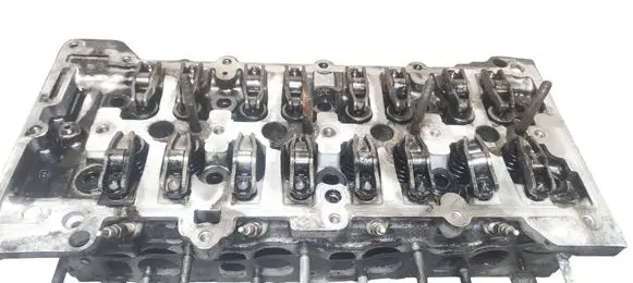 Opel Zafira B Engine head 55206424