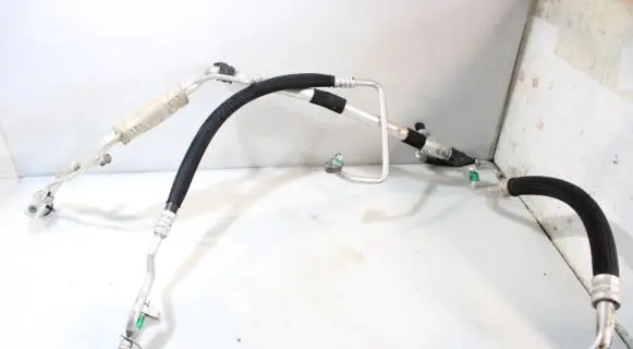 KIA Ceed Air conditioning (A/C) pipe/hose