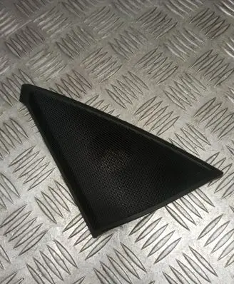 Mercedes-Benz C W204 Subwoofer grill/trim A2047200148