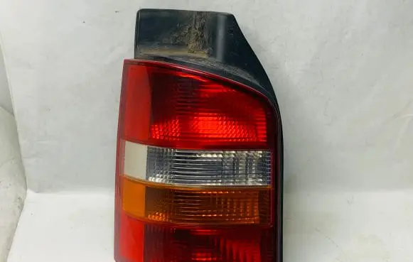 Volkswagen Transporter - Caravelle T5 Rear/tail lights 7H0945095A