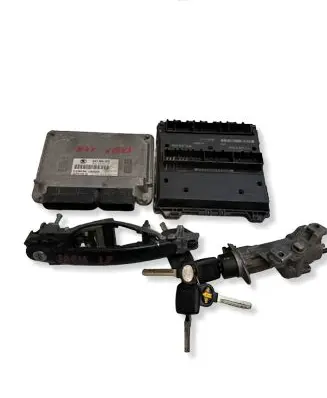 Skoda Fabia Mk1 (6Y) Engine control unit/module 047906033