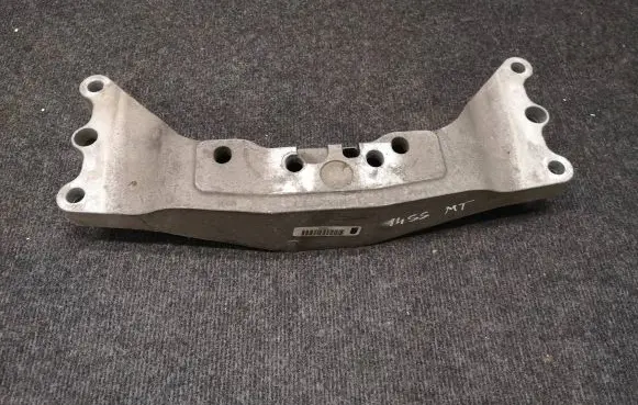 Chevrolet Camaro Gearbox mounting bracket 92200277 X00584