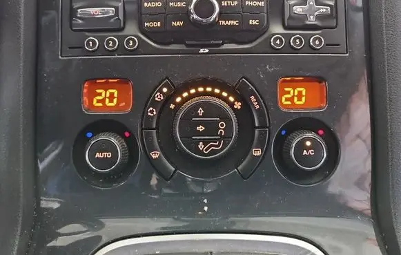 Climate control/heater control trim