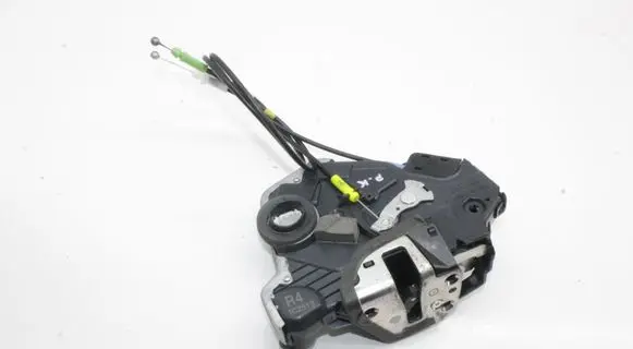 Toyota Auris 150 Coupe door lock (next to the handle) 