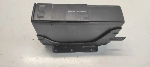 BMW 5 E39 CD/DVD changer 65128361584