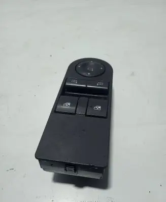 Opel Zafira B Electric window control switch 13228706