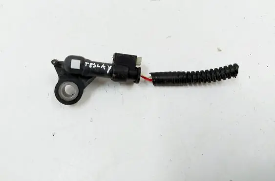 Tesla Model Y Airbag deployment crash/impact sensor 147344400B