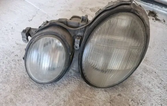 Mercedes-Benz CLK A208 C208 Headlight/headlamp