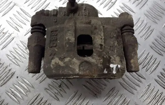 Mitsubishi Outlander Rear brake caliper
