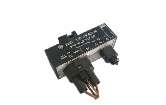 Coolant fan relay