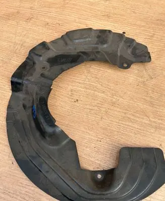 BMW M3 e92 Front brake disc dust cover plate 2283724-01