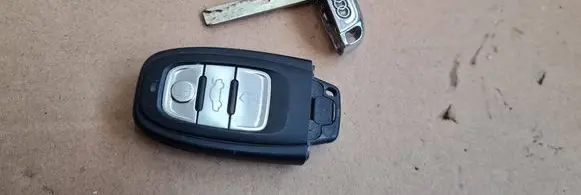 Audi A4 S4 B8 8K Ignition key/card 8T0959754AG