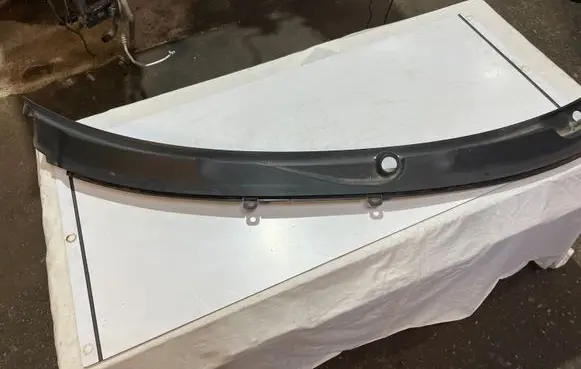 Audi A6 S6 C6 4F Wiper trim 4F1819405