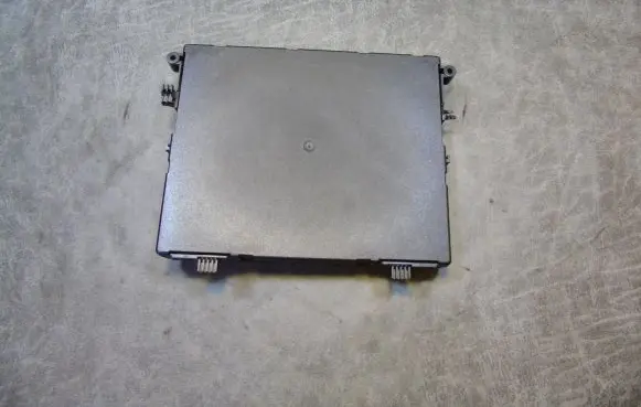 Mercedes-Benz A W169 Central body control module A1695454332