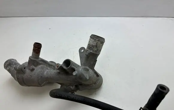 Ford Mustang V Thermostat/thermostat housing BL3E8A587BB