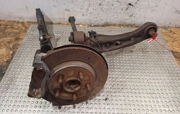 Fiat Freemont Rear wheel hub spindle/knuckle S17986127 68083244AE