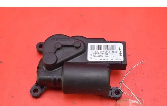 Volkswagen PASSAT CC Air flap motor/actuator 5Q0907511A