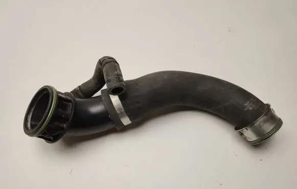 Porsche Macan (95B) Intercooler hose/pipe 95B145845