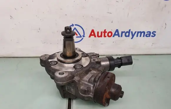 BMW 3 E90 E91 Fuel injection high pressure pump 7797874 13518577643 8577643